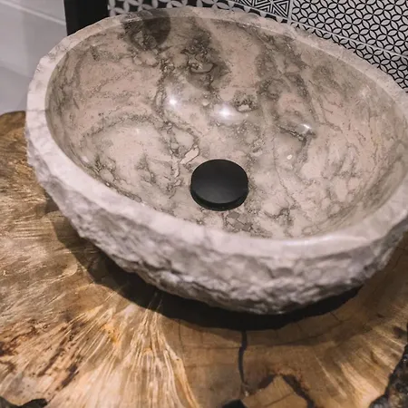 Photographer Rudolf's - Ground Floor With Separate Entrance Riga