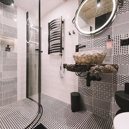 Photographer Rudolf's - Ground Floor With Separate Entrance