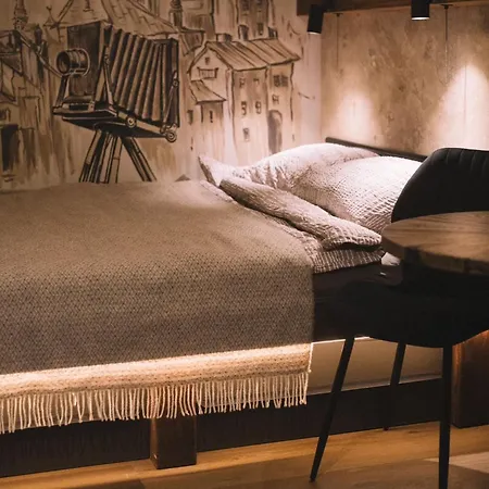 Photographer Rudolf's - Ground Floor With Separate Entrance Lejlighed Riga