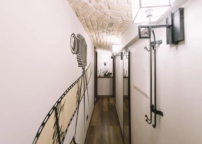 Photographer Rudolf's - Ground Floor With Separate Entrance Apartment