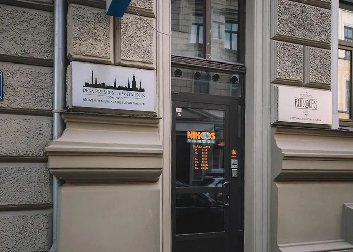 Photographer Rudolf's - Ground Floor With Separate Entrance Apartment